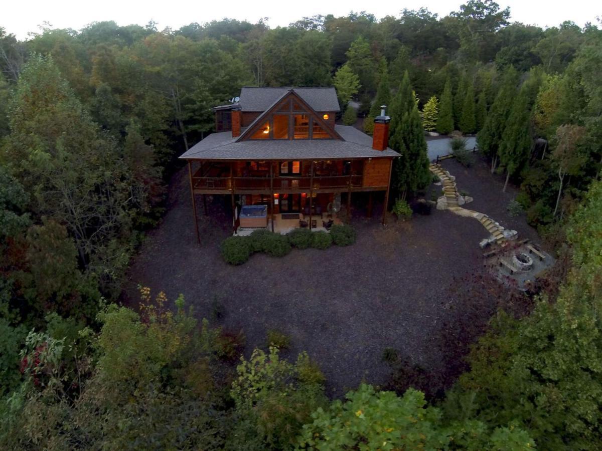 בלו רידג' Aska Adventure Lodge מראה חיצוני תמונה