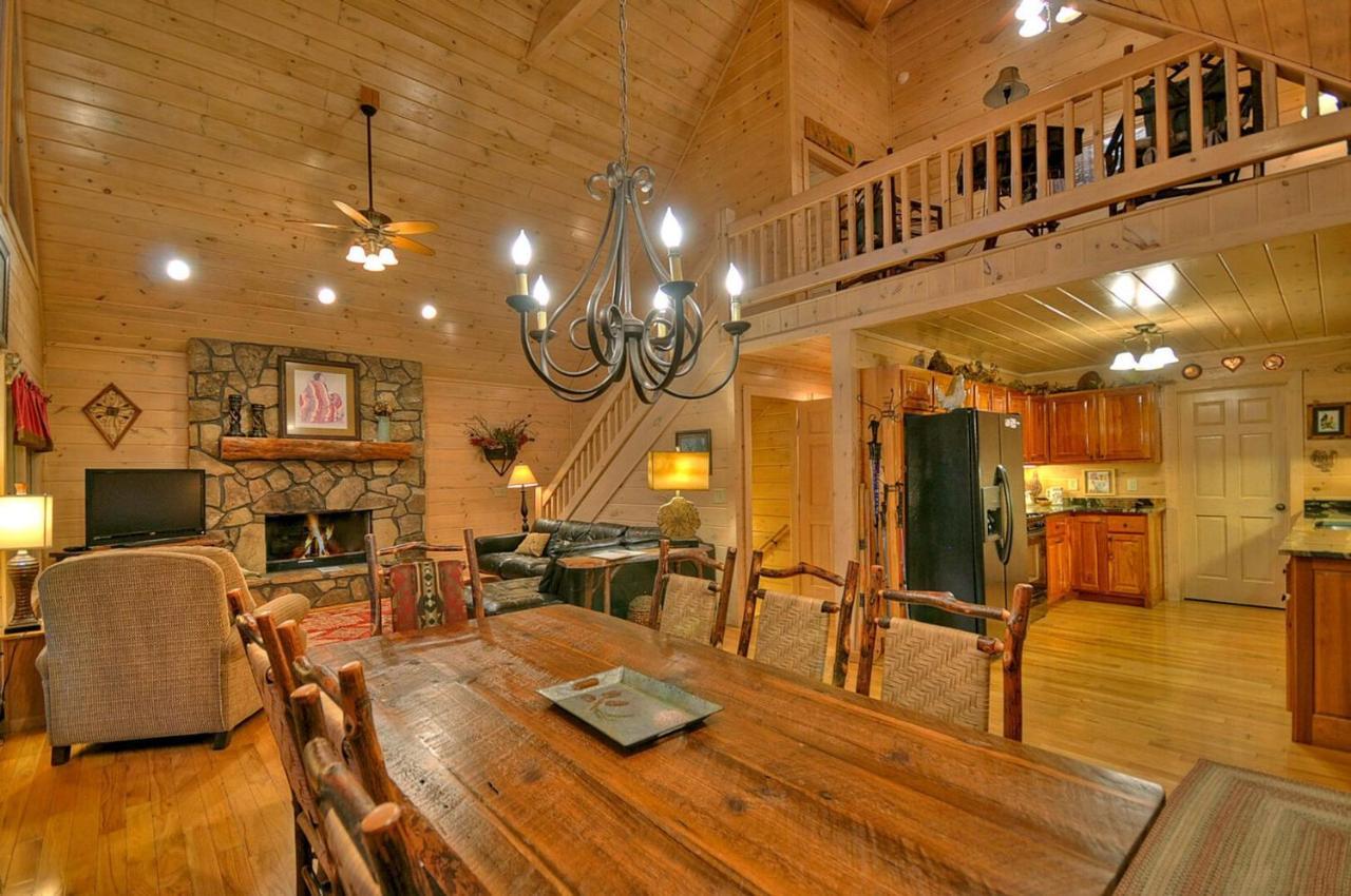 בלו רידג' Aska Adventure Lodge מראה חיצוני תמונה