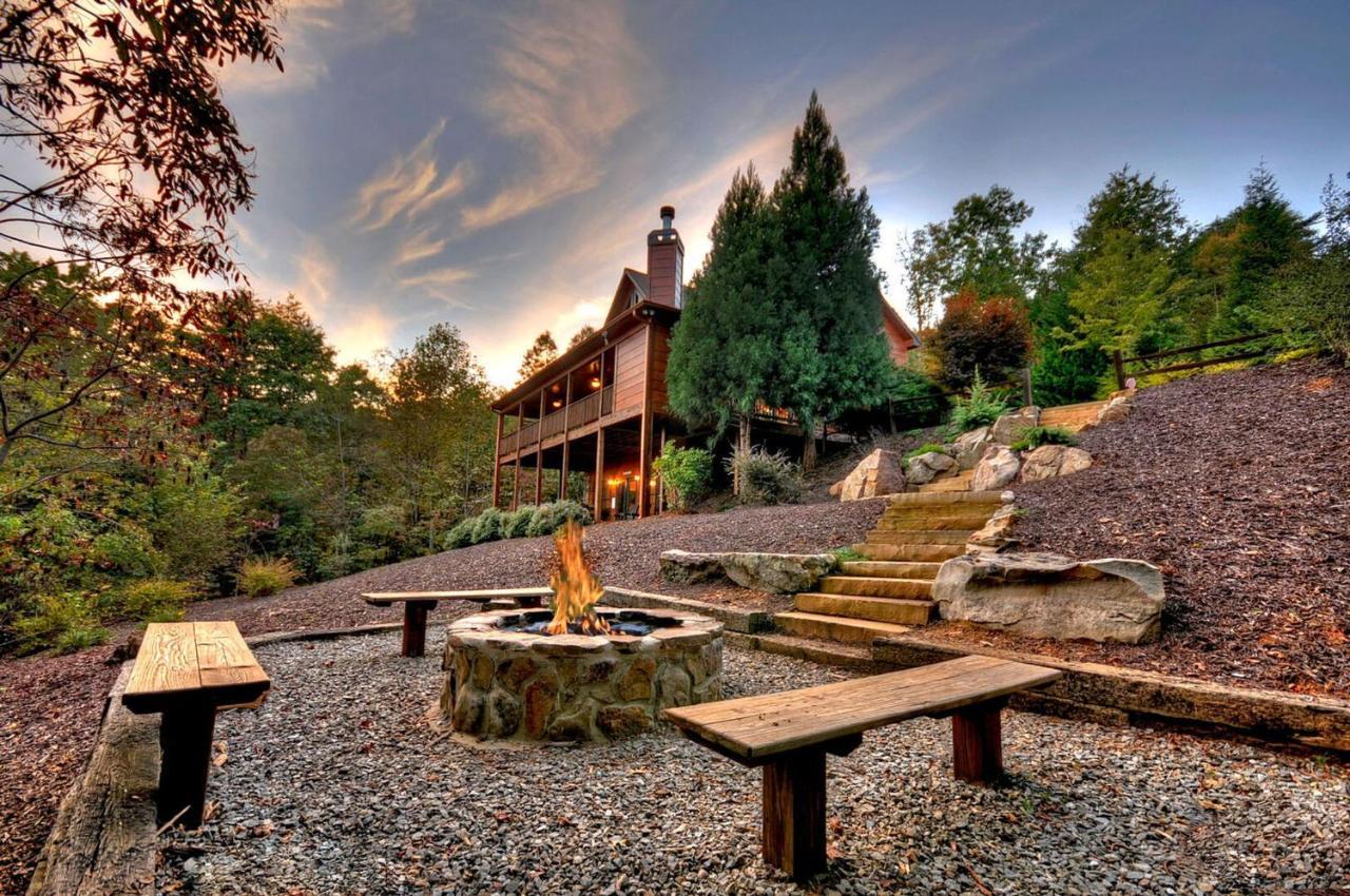 בלו רידג' Aska Adventure Lodge מראה חיצוני תמונה